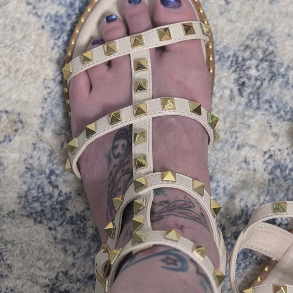 Style & Co. Gold Studded White Gladiator Sandals - Picture 4 of 5